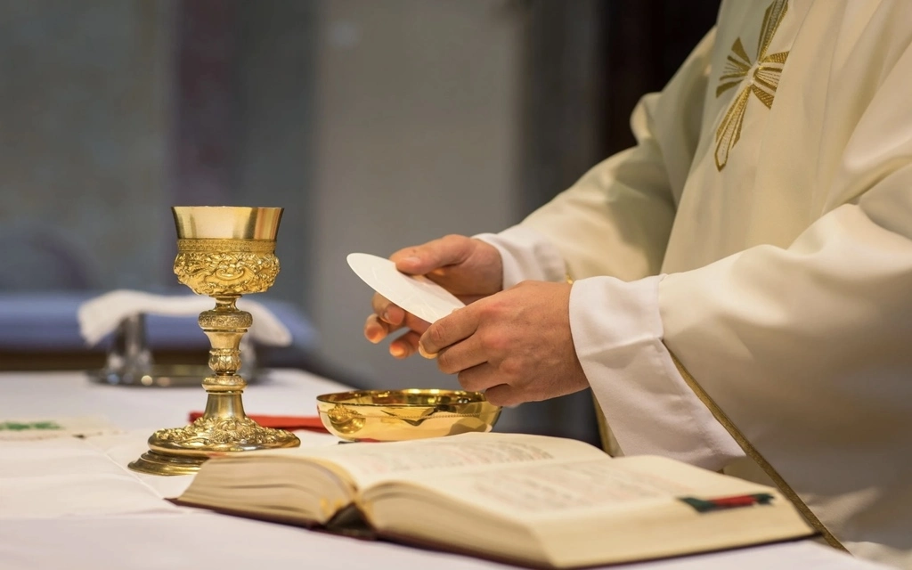 Eucharystia Komunia Święta Parafia Dąbrowica